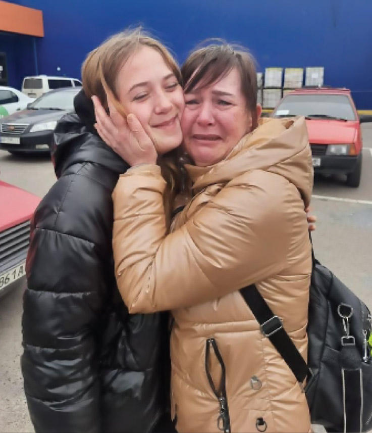 Mother and daughter reunite in Zaporozhizhia and find hope at the New Hope Center
